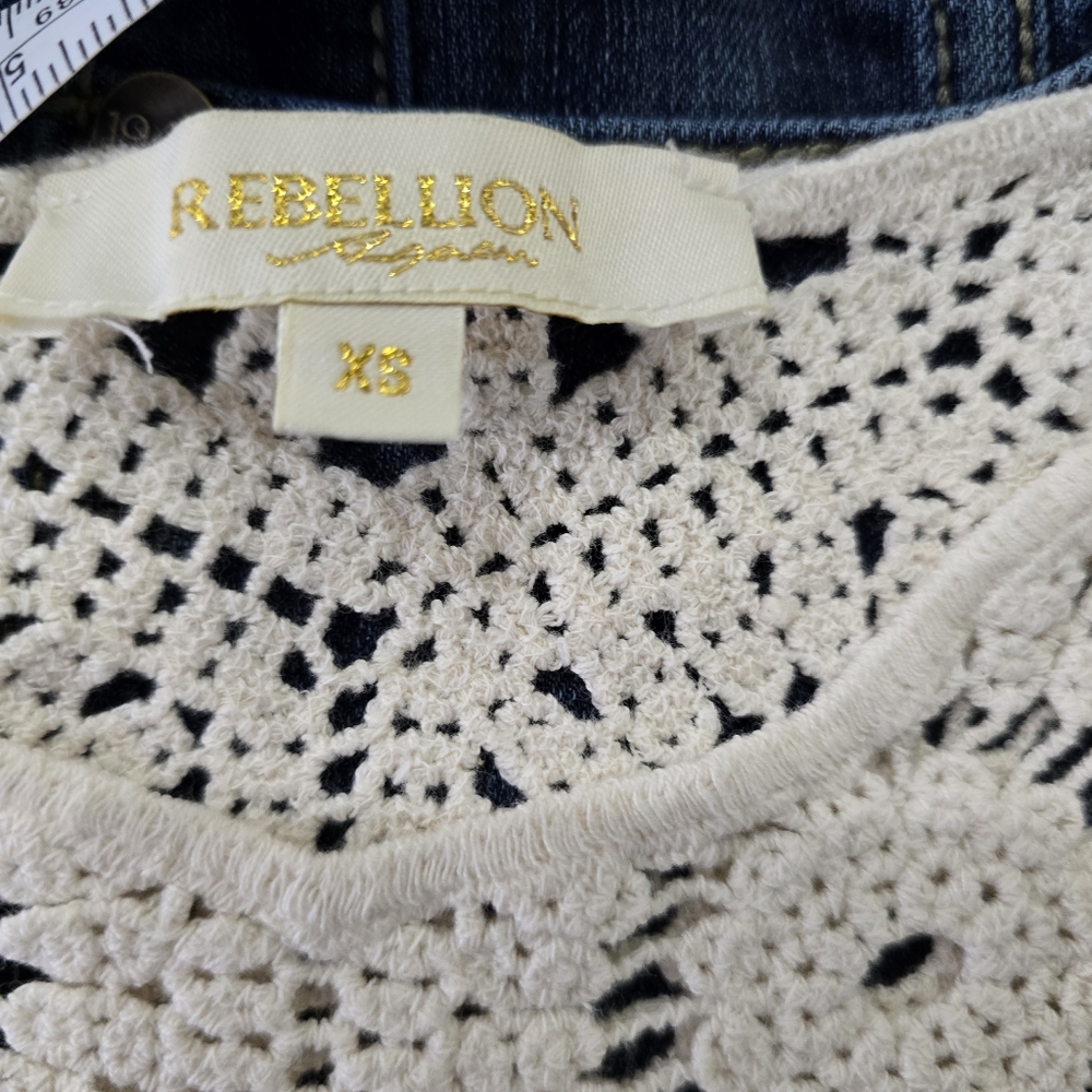 Rebellion Off‎ White Crochet Womens Short Sleeve Top XS - Picture 9 of 9